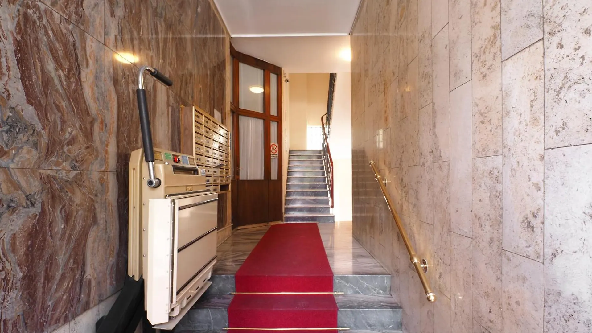 Primopiano - Palmanova B Apartman Milánó